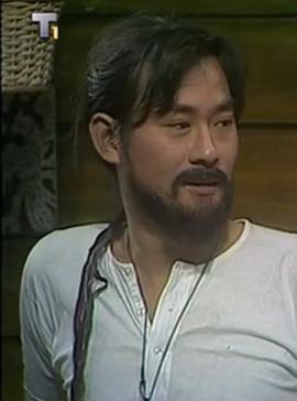 一屋两伙三人行粤配